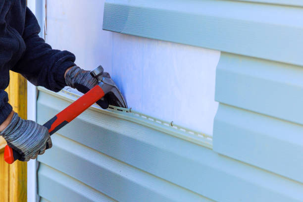 How To Choose The Right Materials for Your Siding Installation in 'Dyer, IN